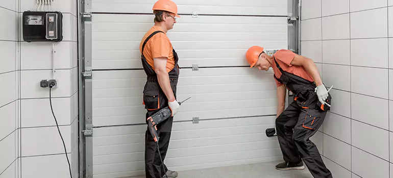 Secure Garage Door Repair in Lakeside, FL
