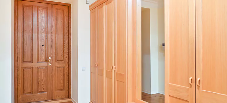 Prehung Wood Interior Doors in Lakeside, FL